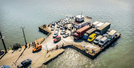 Travessia de ferry-boat de Guaratuba tem nova restrio para veculos pesados at o fim de fevereiro